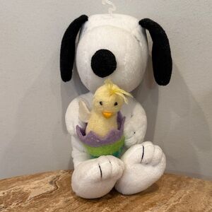 Snoopy Dog with Yellow Chick Easter Toy